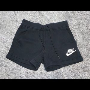 NIKE - Women’s M Black Cotton Shorts